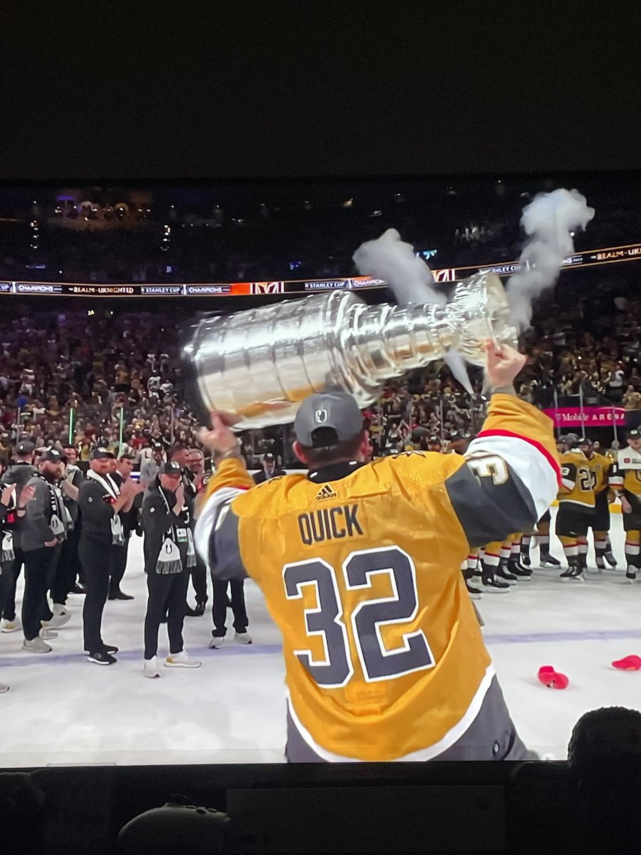 JONATHAN QUICK IS A 3 TIME STANLEY CUP CHAMPION #GoKingsGo #VegasBorn #StanleyCup #StanleyCupFinals