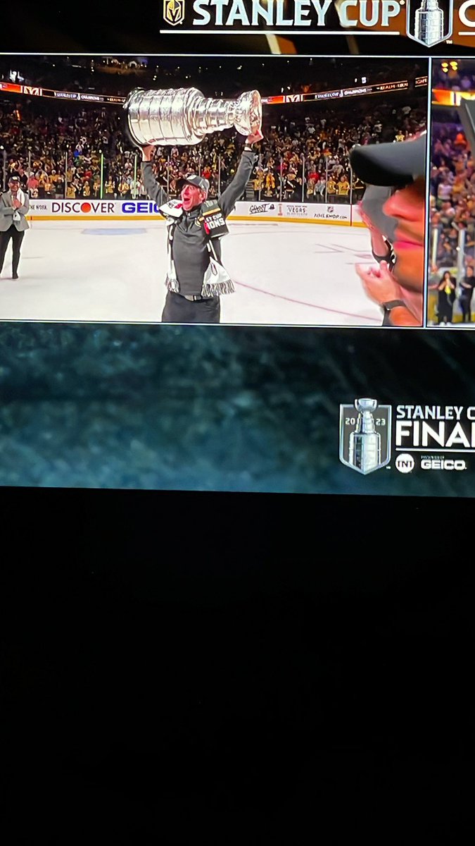 DevoLeFave's tweet photo. Shoutout to the guys behind the scene like @JWAiken1!!! Some important 🍎’s this season! https://t.co/sT7Ccajvli