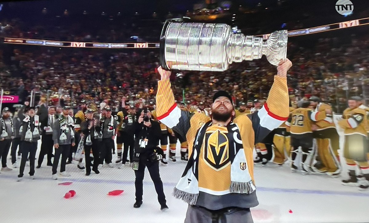 I like symmetry.  Chandler Stephenson wins his second Stanley Cup in the same building he won his first one with rhe Capitals.  Also a game 5 winner. #StanleyCupFinal #VegasGoldenKnights