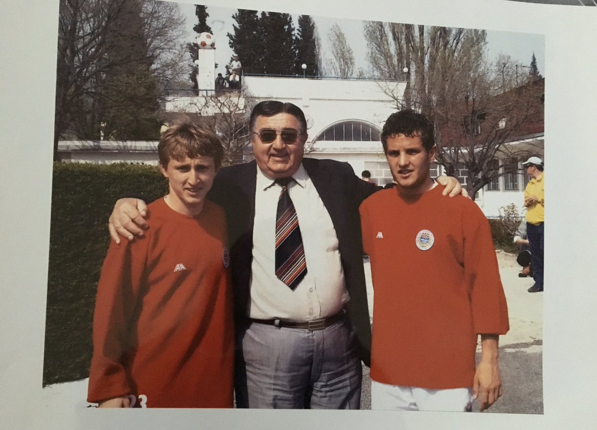 culdarko's tweet photo. Sutra (po Evropskom vremenu već danas) nadam se, da će ovaj dečko koji je odrastao igrajuć za Mostarski Zrinjski, odvest Hrvatsku u još jedno finale #NationsLeague #UEFANationsLeague #Croatia #Hrvatska #MaloNasJeAlNasIma #NETCRO #Ajmooo 🇭🇷🇭🇷🇭🇷 https://t.co/ot6s3qUNJ0