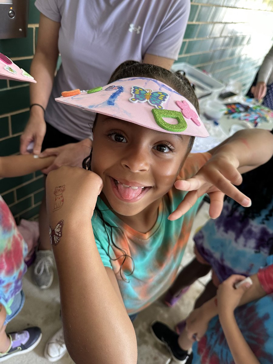 magical_msa's tweet photo. First graders celebrated all of their hard work with an end-of-year party today! 🥳  Everyone had so much fun at our  stations!  @halley_es 💛🖤 https://t.co/oOAVvDaTY7