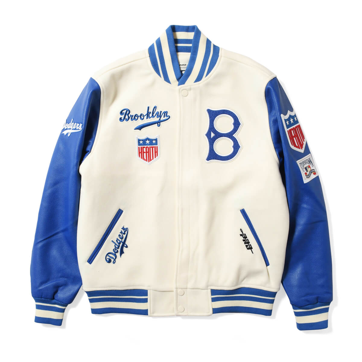 lafayette_jpn's tweet image. 【PRO STANDARD】

アメリカ4大スポーツの公式ライセンスを所有し、スタイリッシュなデザイン性と高品質にこだわったワンランク上のスポーツファッションアイテムを展開!!

スタジャンが多数入荷!!

📱lafayettecrew.jp/view/category/…

#PROSTANDARD  #プロスタンダード