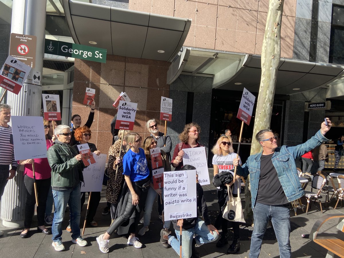 AWG_1's tweet image. Today, we joined with writers around the world for #ScreenwritersEverywhere, a global day of solidarity and action in support of the 11,500 members of @WGAWest and @WGAEast, who have been on strike since 2 May #WGAstrong #WGAstrike #AWG
