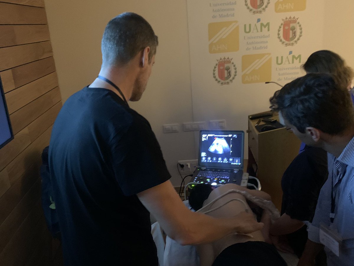 Wisonic in #Spain — Universidad Autónoma de Madrid
#Clover is used in teaching and attracts attendees to gather around and learn together 😀 

We are #WisonicMedical, the innovator of new #ultrasound