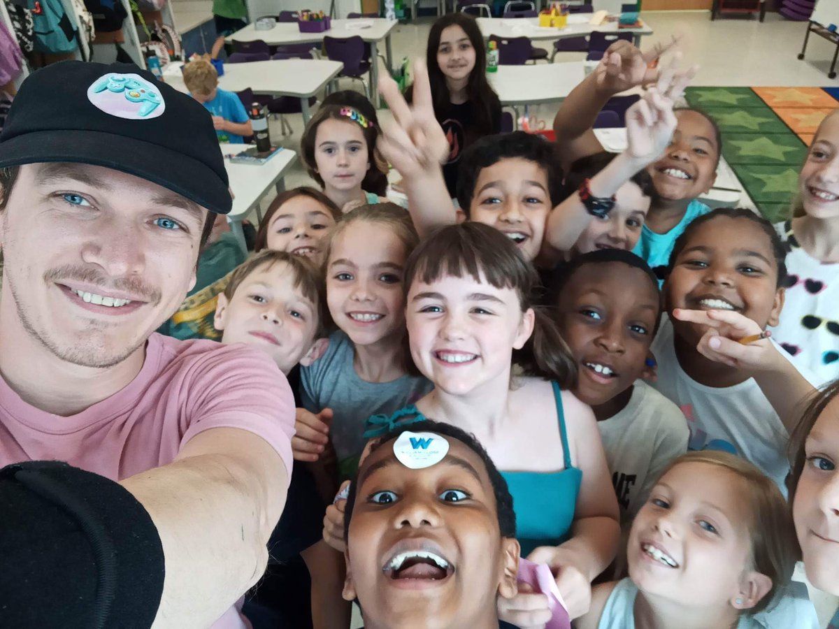 Ms. Shaker & Ms. Roop tweet media