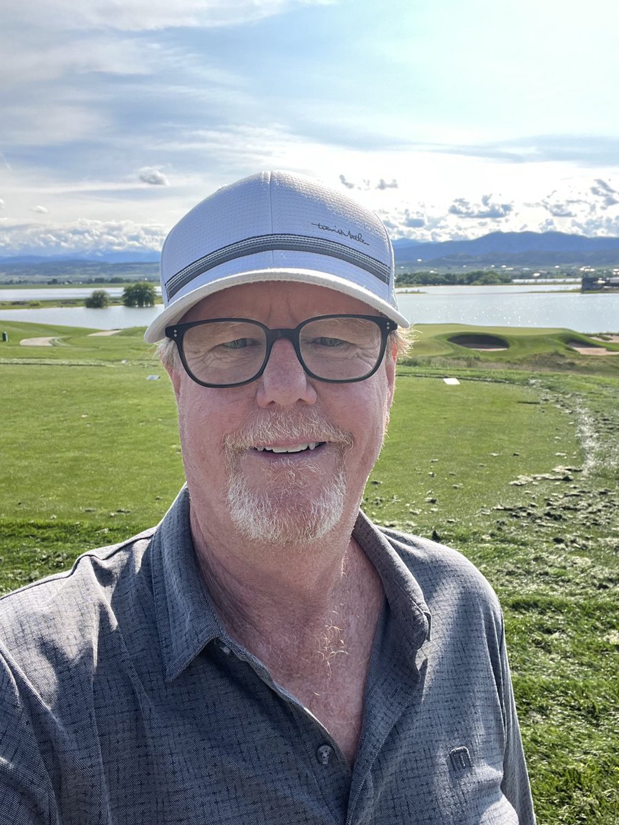 A round of Colorado golf that began in the rain and ended in the sunshine. Thanks to pro Stephen Arendt, his wife Nikki and everyone at ⁦@TPCColorado⁩ for a phenomenal day in a gorgeous place. Play here if you get the chance.