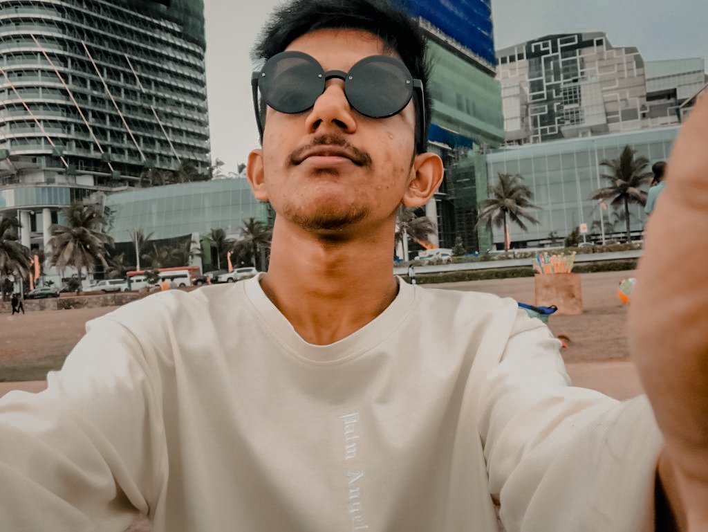 Oshadasandavith's tweet photo. View #Portcity https://t.co/RWECA4kp9A