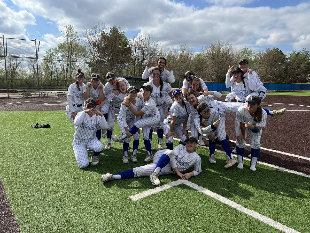 BCCSoftball's tweet photo. World Softball Day? That’s Everyday!! 🥎🫶🏼 #RollCougs 🐾 https://t.co/yfohaPjGKM
