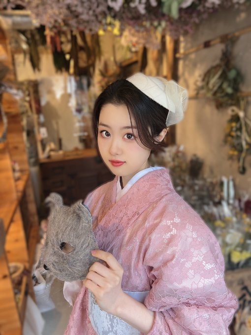 208z18☆総刺繍 中振袖 蝶々 菊☆しつけ付 成人式 卒業式 結婚式 - www