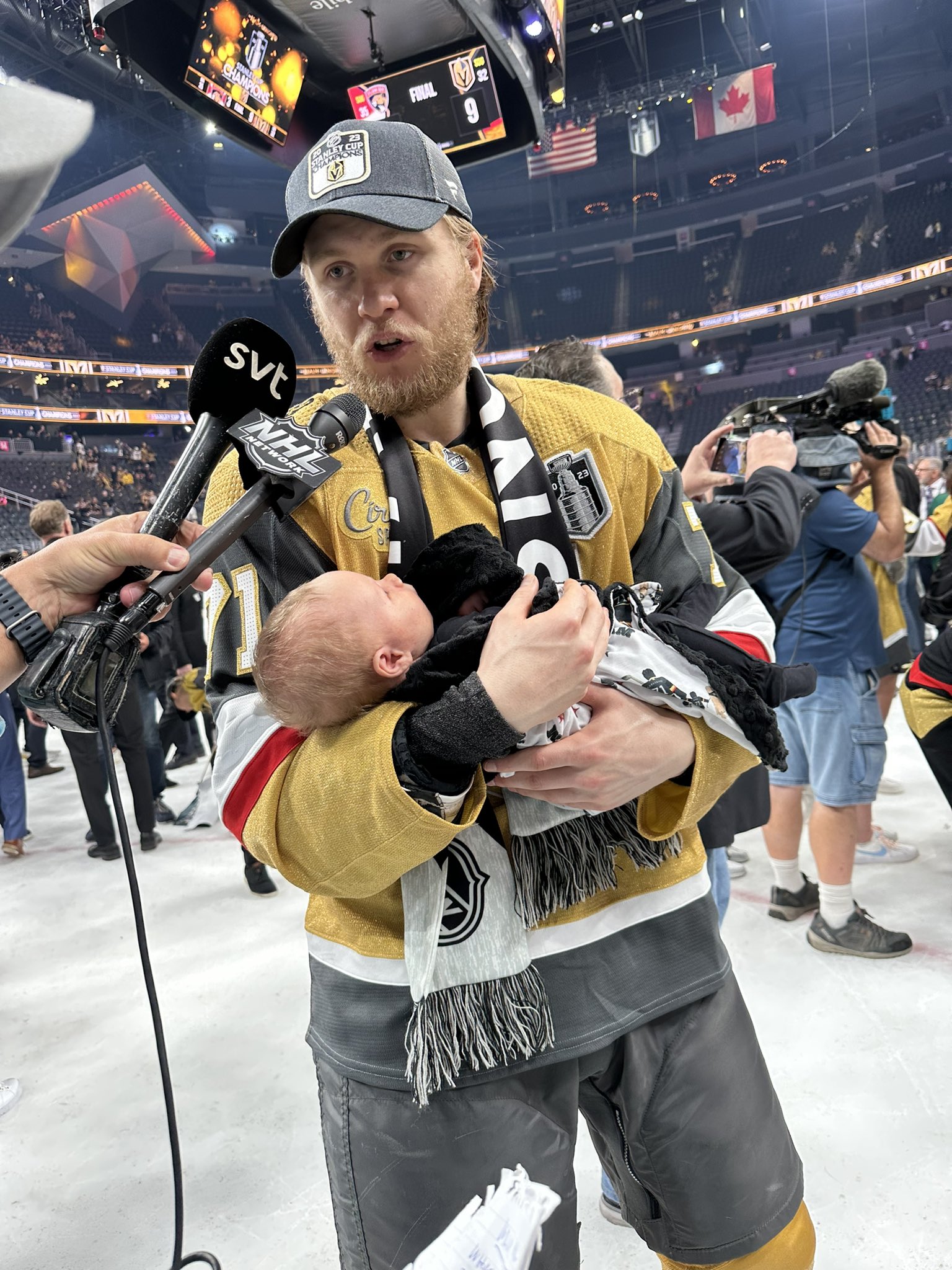 William Karlsson Places Newborn Baby in Stanley Cup