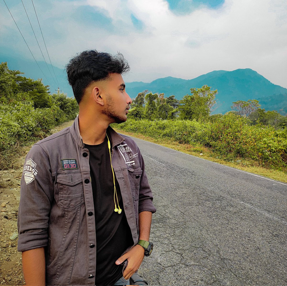 akashdhar696774's tweet image. #NewProfilePic #simplelook