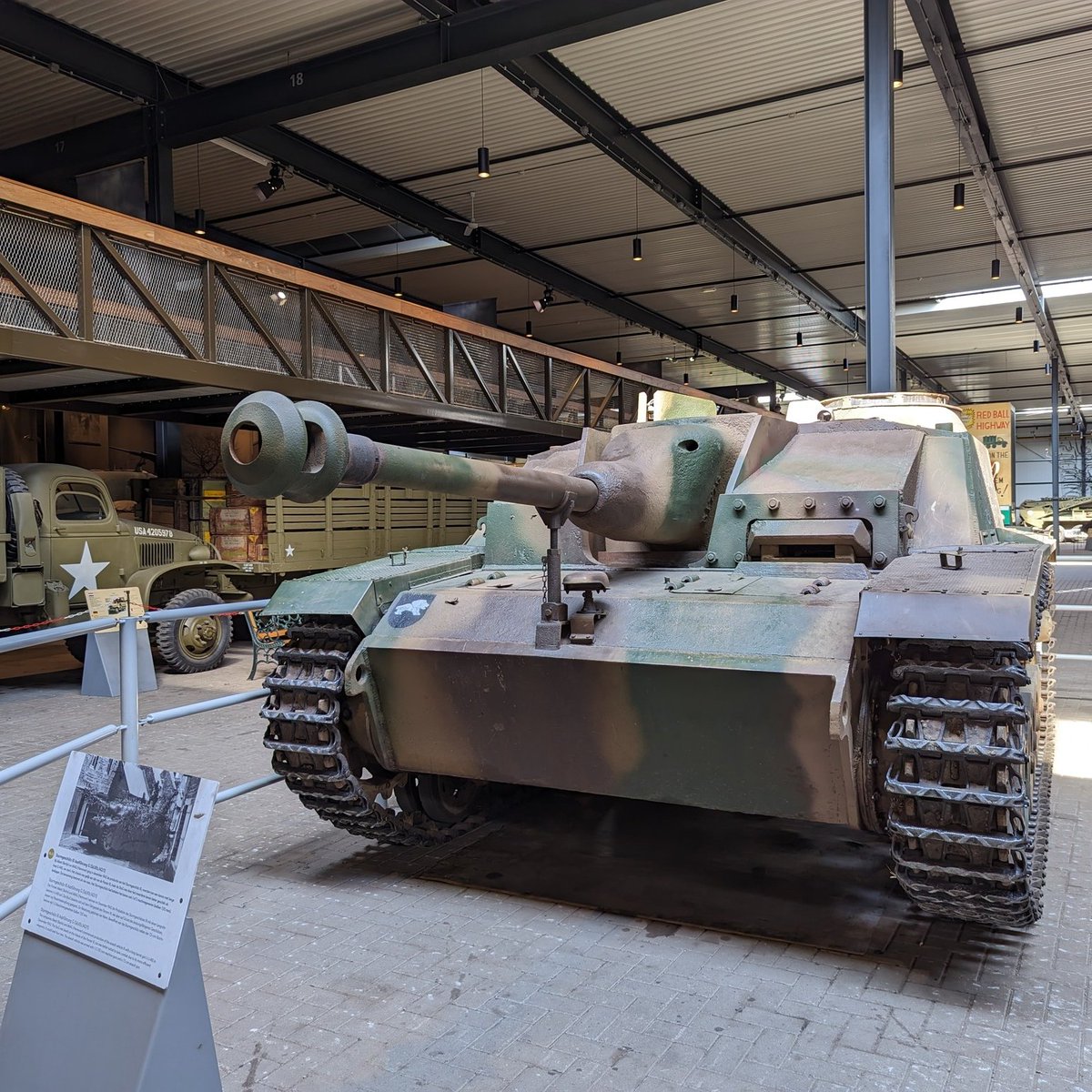 StuG III Ausf.G, Oorlogsmuseum Overloon. This vehicle still has bolted and welded applique armour, but also has late model features such as a cast mantlet with an opening for a coaxial machine gun. #tanks #history #WW2 

More photos of this StuG: facebook.com/TankArchivesBl…