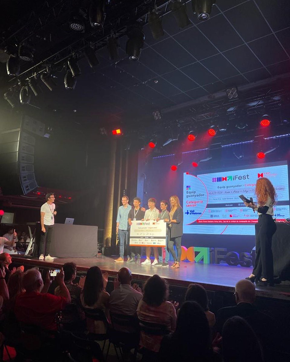 annasalacunill's tweet photo. 📣🥳Felicitats Escola Monlau #barcelona per guanyar el premi #iFestCat2023 amb el repte de #innovació @vallhebron !! Molt ben presentat Kevin, Sergi i Arnau! #Healthteen!! Felicitats! #fosteringinnovation Impulsant la innovació i emprenaduria 👏👏
@gencat https://t.co/gMBArqtDZ5