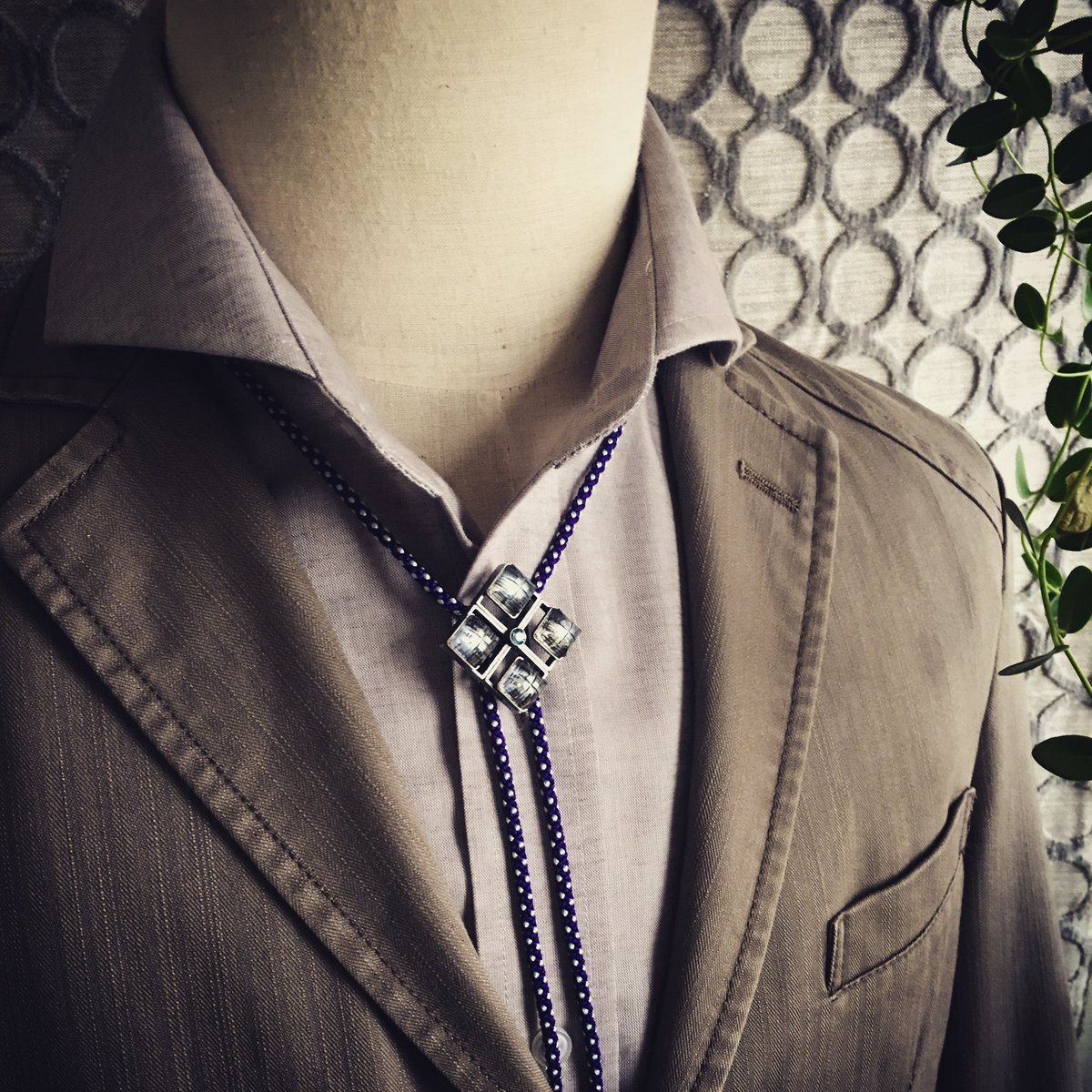 TAMARUSAN_en's tweet photo. 【Restock Announcement】
Great news! The popular loop tie with musical note pattern is back in stock! 🎶
Express your style with this adorable loop tie and make a fashion statement of your own! ✨
#Restock #LoopTie #MusicalNotePattern #Fashion #UniqueItem https://t.co/Zv32tN58jG