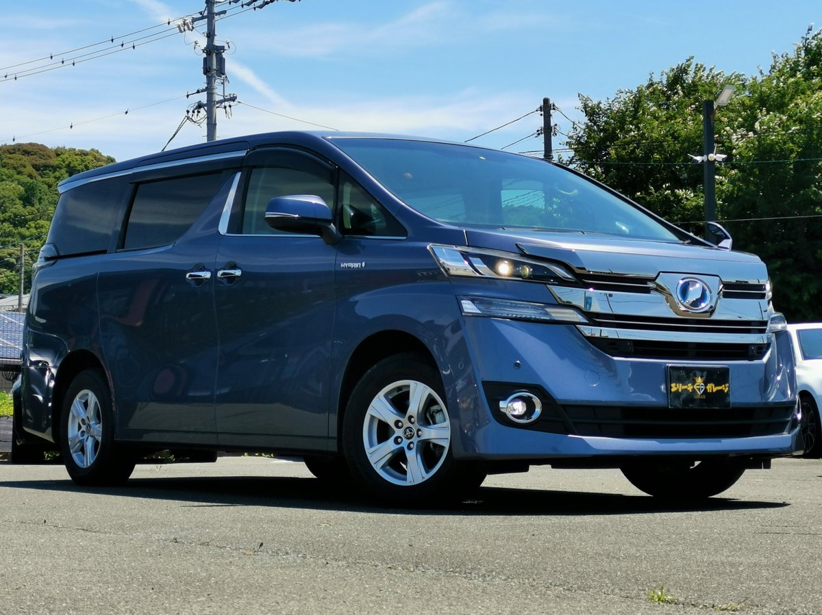 ELITEGARAGEJP's tweet photo. トヨタ ヴェルファイア
ハイブリッド2.5X 4WD
H29年　3.9万km
３年保証付
289.8万円

詳細↓↓↓↓
https://t.co/Q9so5OElAB

#エリーテガレージ
#中古車販売
#輸入車販売
#豊橋市
#愛知県車屋
#全国納車
#レクサス
#アルファード
#ヴェルファイア
#ヴェルファイアハイブリッド
#トヨタ https://t.co/rIGcs04nU8