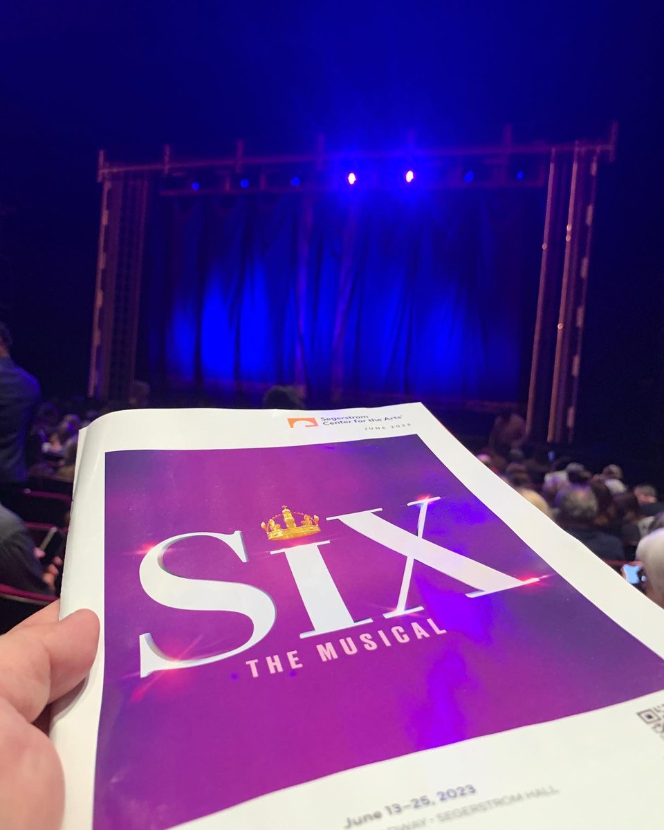 Tonight’s assignment: It’s the OC #OpeningNight of SIX - THE MUSICAL at @SegerstromArts !!

@SixUStour #musical #theatre #musicaltheatre #heartofstone #exwives #scfta #broadway #broadwayworld