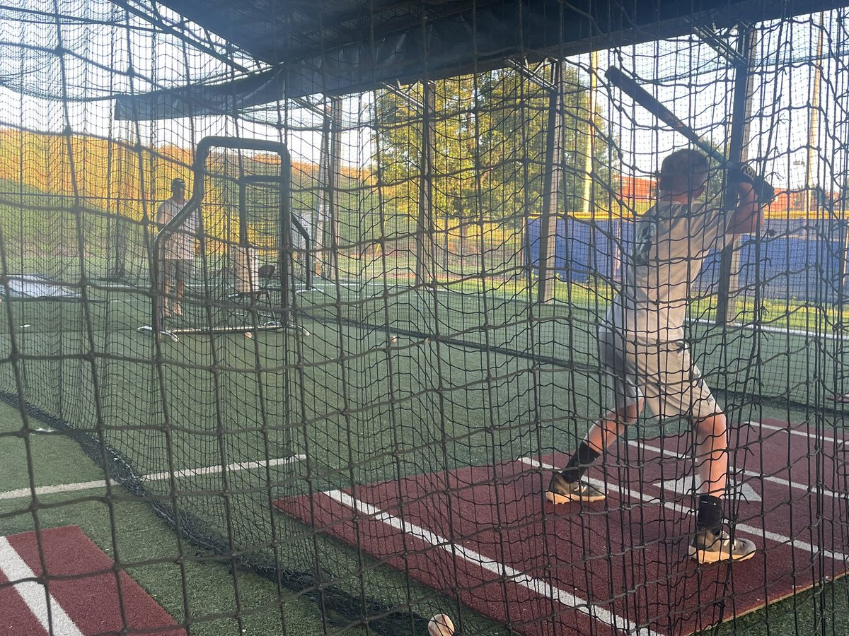 Chad Shannon Ed.D. (@cshannoncms_ap) on Twitter photo Stopped by a special place for a quick workout on our way to <a href="/USABaseballNTIS/">USA Baseball NTIS</a> in Jackson, MS.
Thanks to Coach Richardson for taking the time & the <a href="/TuscaloosaCoun1/">Tuscaloosa County Baseball</a> gear!
#CountyHigh Stopped by a special place for a quick workout on our way to <a href="/USABaseballNTIS/">USA Baseball NTIS</a> in Jackson, MS.
Thanks to Coach Richardson for taking the time & the <a href="/TuscaloosaCoun1/">Tuscaloosa County Baseball</a> gear!
#CountyHigh