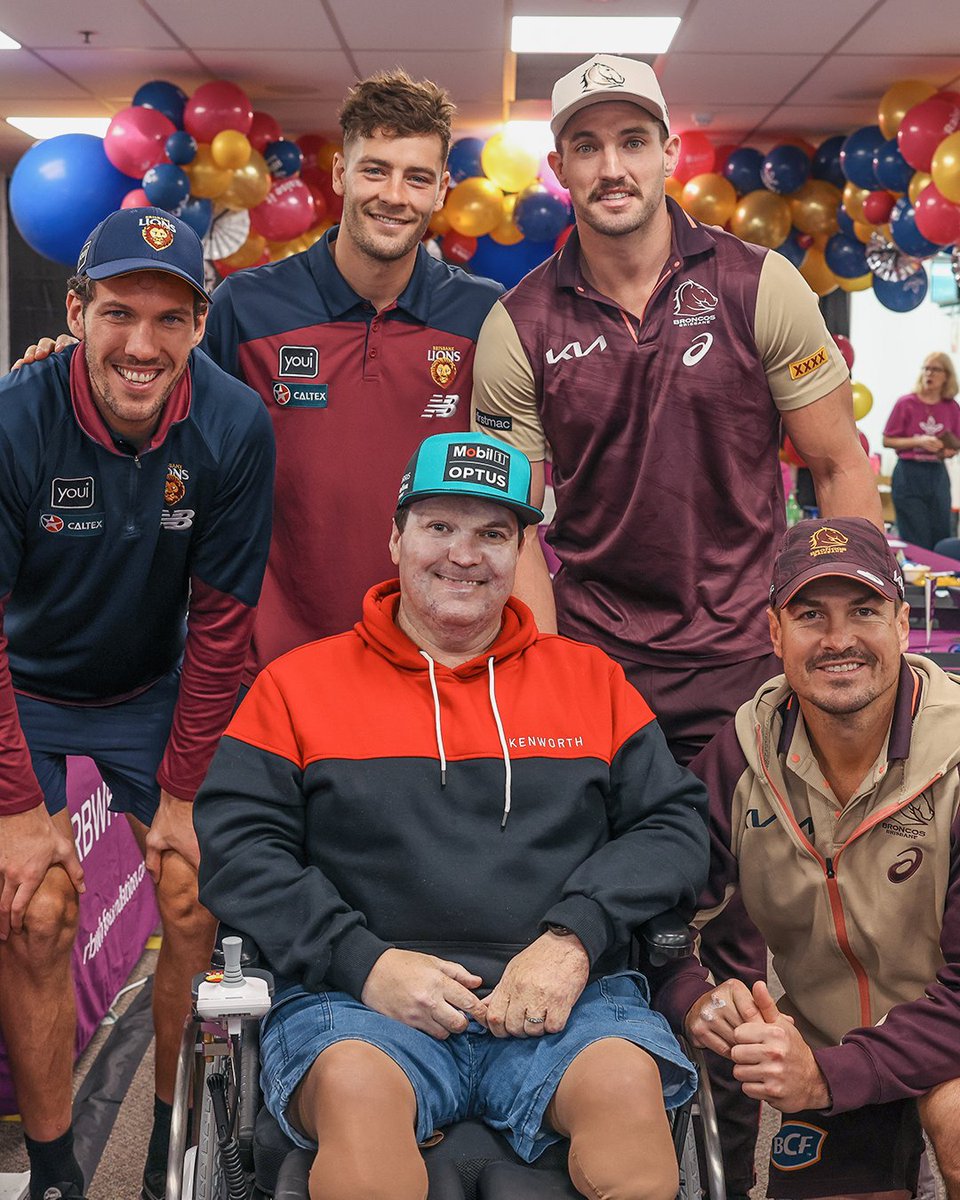 Dunks and Forty joined the boys from the @brisbanebroncos on the phones this morning for @RBWHFoundation Giving Day ☎️ Every donation made before 6pm is doubled so give generously to help continue the groundbreaking advancements being made ❤️