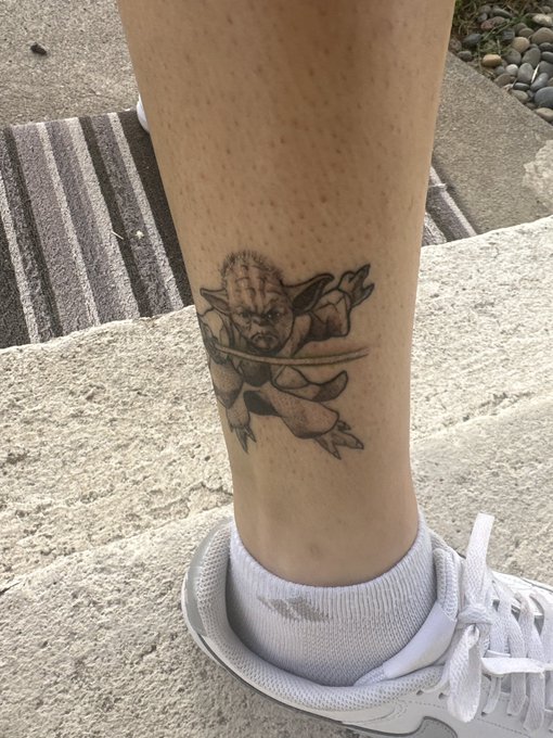 Some fresh ink for the dayyyy https://t.co/kaXblb3rgp