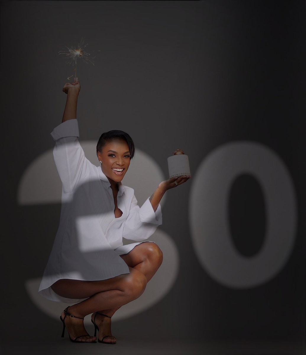 0117Alice's tweet photo. De repente 30🎉 https://t.co/l8cTsxoZiV