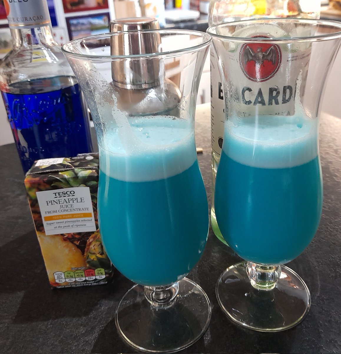 @Graham_Galpin @retailmentoring @PinderPhil @PotionsCauldron Not so much inclined to blue drinks, though my husband sometimes makes these, they are 😋 #Indiehour