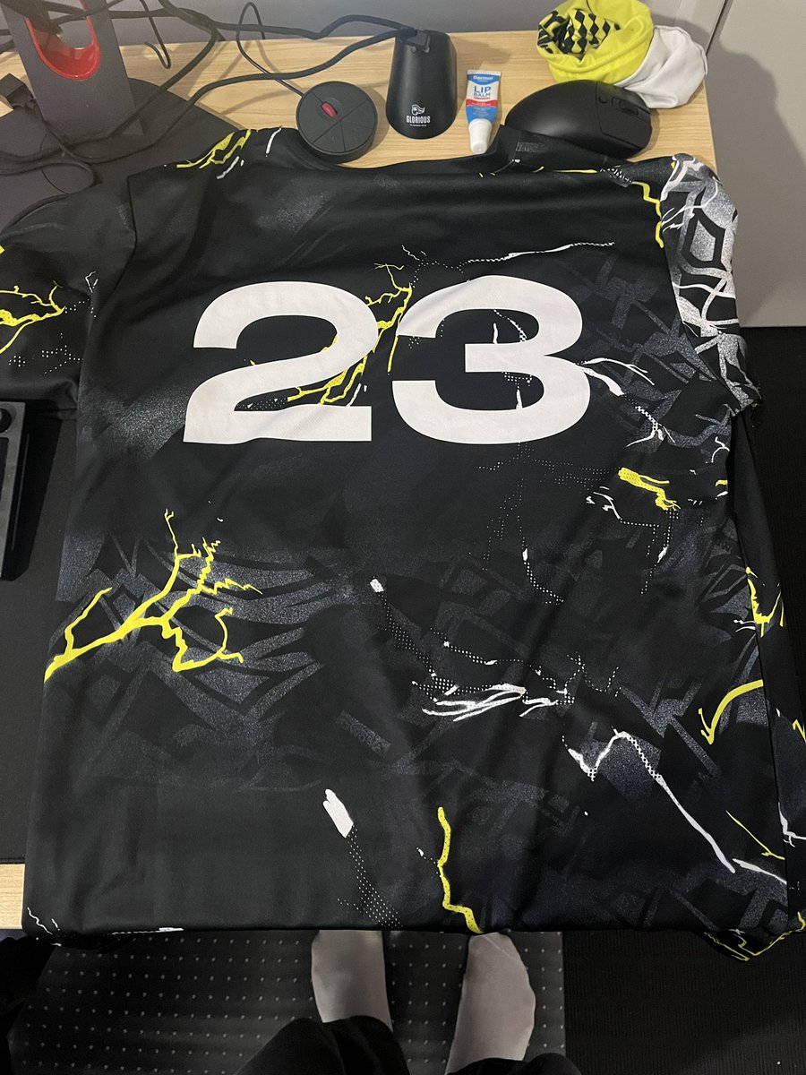 PWR worthy tweet media