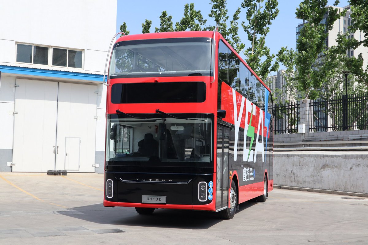 DeckerLondon's tweet photo. Yutong U11DD: First example for UK breaks cover https://t.co/JqLpILFTsb via @@routeoneteam #NewBus https://t.co/FEeXCDh86Y