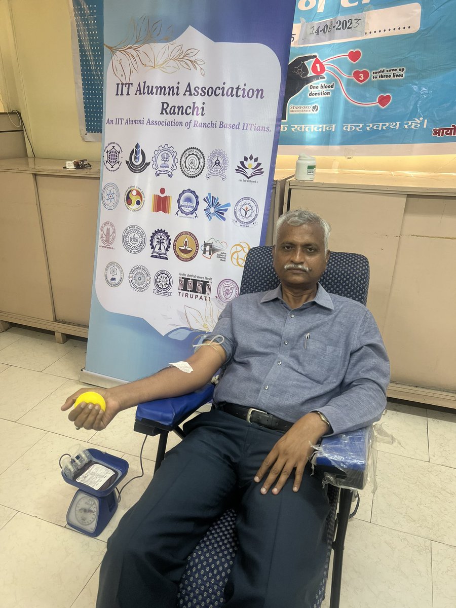 Shri Sanjay A Lathakar ADG Jharkhand Police, President, IITAlumni Association Ranchi donating blood at a camp organized at SAIL CET office.