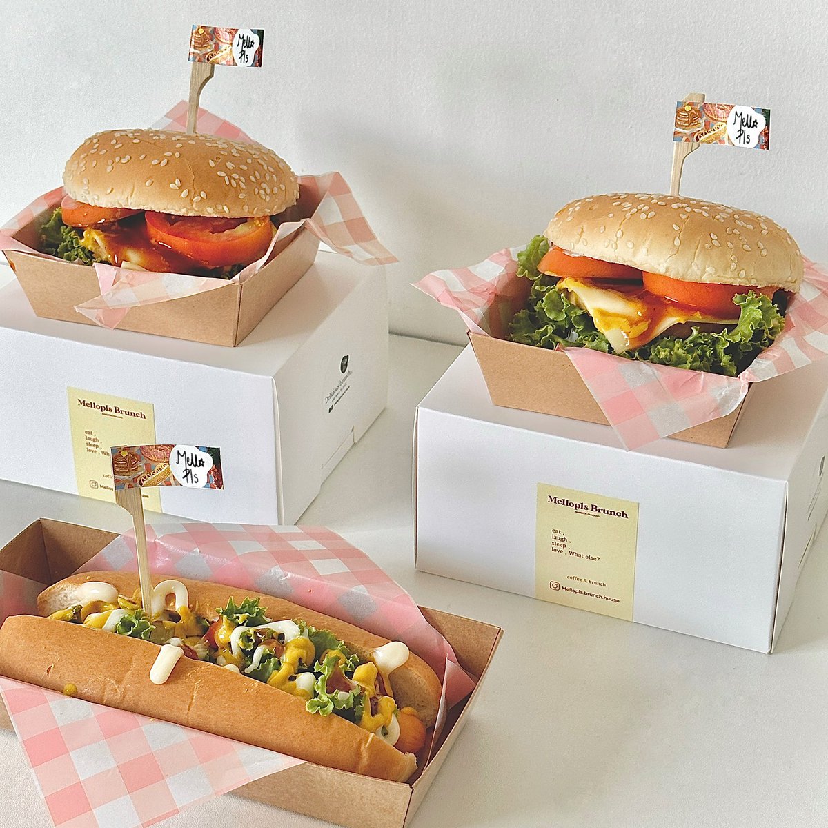 melloplsbrunch's tweet photo. Burger is calling . 🍔 

#foodsupport #foodsupportศิลปิน #foodsupportthailand #snackbox #foodtruckthailand 

❥ สอบถามรายละเอียดที่ 🥑
Instagram : https://t.co/LlmZWgurwm
Line : @melloplsbrunch (มี@) 
คลิก ☑️ https://t.co/jBTzvwMZ55 https://t.co/5dGQoblnLM