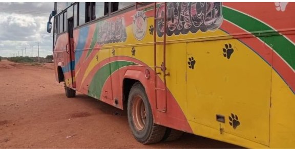 Kudos to the Ambasa bus driver who saved his passengers' lives by defying Alshabaab orders to stop in Wajir.These militants in the past have used similar tactics in the past targeting non-locals.
#ACT

#MaumauReadyToExhumeKimathi #NassirMombasaCare #SafariRallyKenya Mutindwa