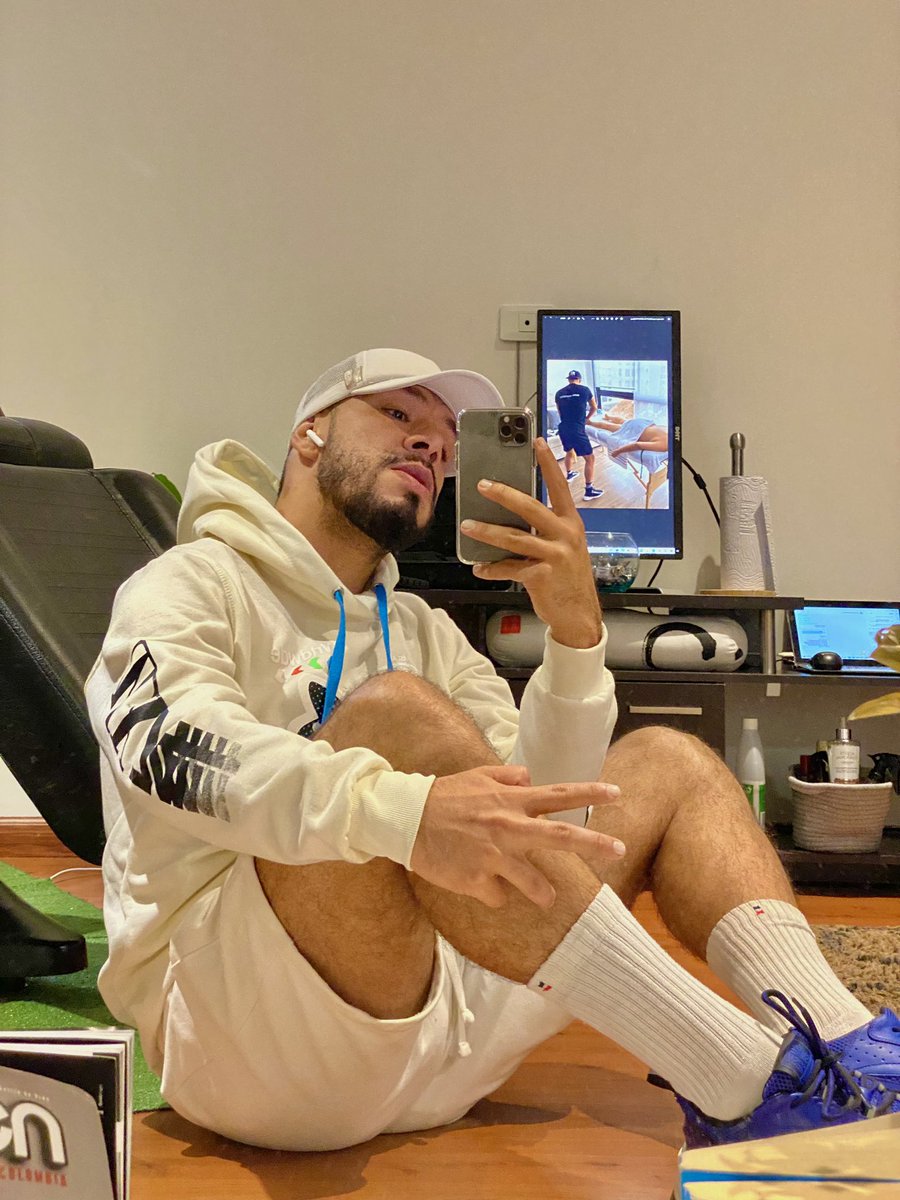 Anthonlyf's tweet photo. Tu bizcocho 🤤 https://t.co/8WlvHAKosp