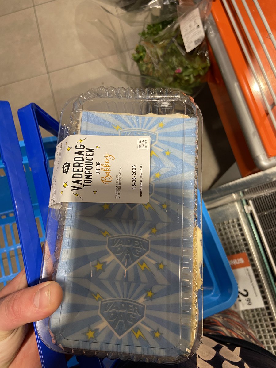 Appie zag de pride tompouce van de <a href="/HEMA/">HEMA</a> en dacht: hold my glazuur