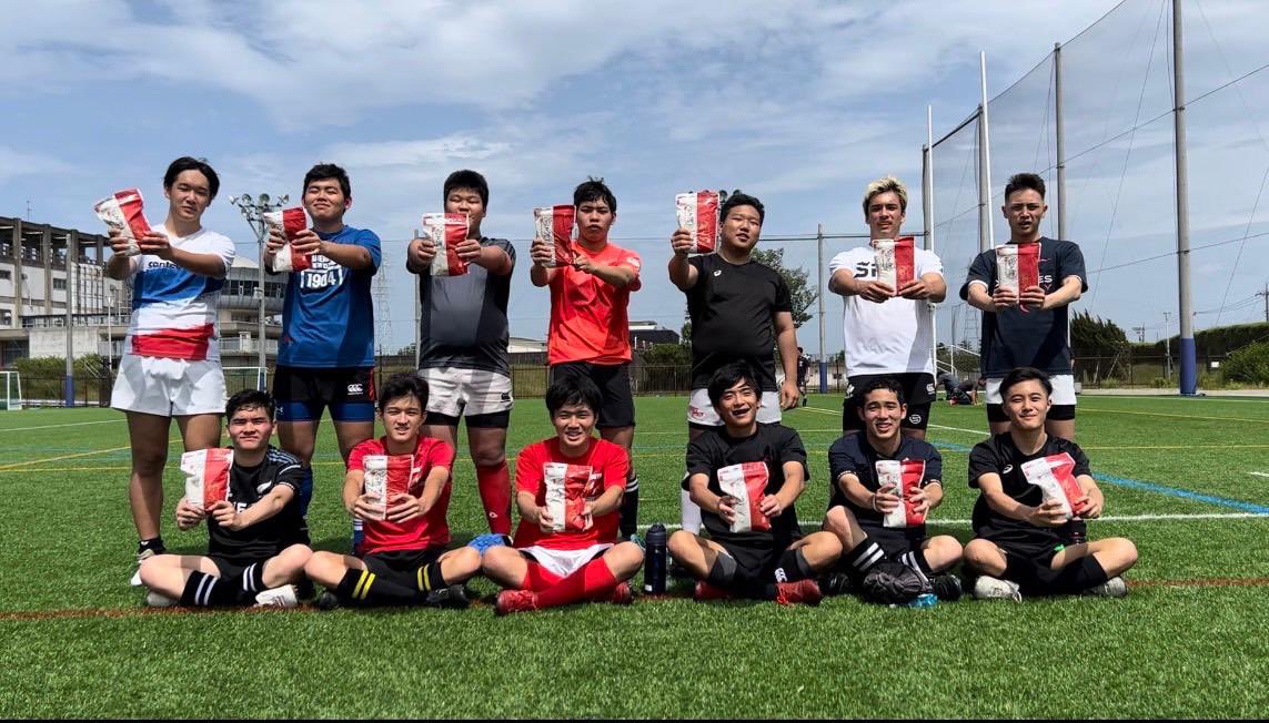 zennoh_niigata's tweet photo. #未来のラグビー戦士に元気印!!

日々頑張るラグビー選手達を応援💪
#JA全農にいがた から #新潟米 🍙で元気をお届け

3回目の投稿は、
「渋谷インターナショナルラグビークラブ」の皆さま！

素敵なメッセージ動画を、ありがとうございます✨
皆さんも頑張ってください💪！ https://t.co/FFFJKQEliP