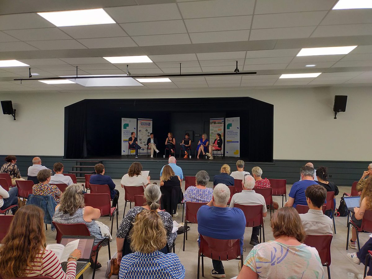 N°2⃣ Les parcours résidentiels des personnes âgées  🎙️

Frédéric Balard - chercheur <a href="/Univ_Lorraine/">Lorraine</a> 
<a href="/Angel_Giacomini/">Angélique Giacomini</a> - Resp. prospective @RFVAA 
Tyhpaine Mahé - cheffe de projet <a href="/CNSA_actu/">CNSA</a> 
<a href="/Nassim_Moussi/">Nassim Moussi</a> - Fondateur "Villes, territoires et vieilissement" urlz.fr/mjyB