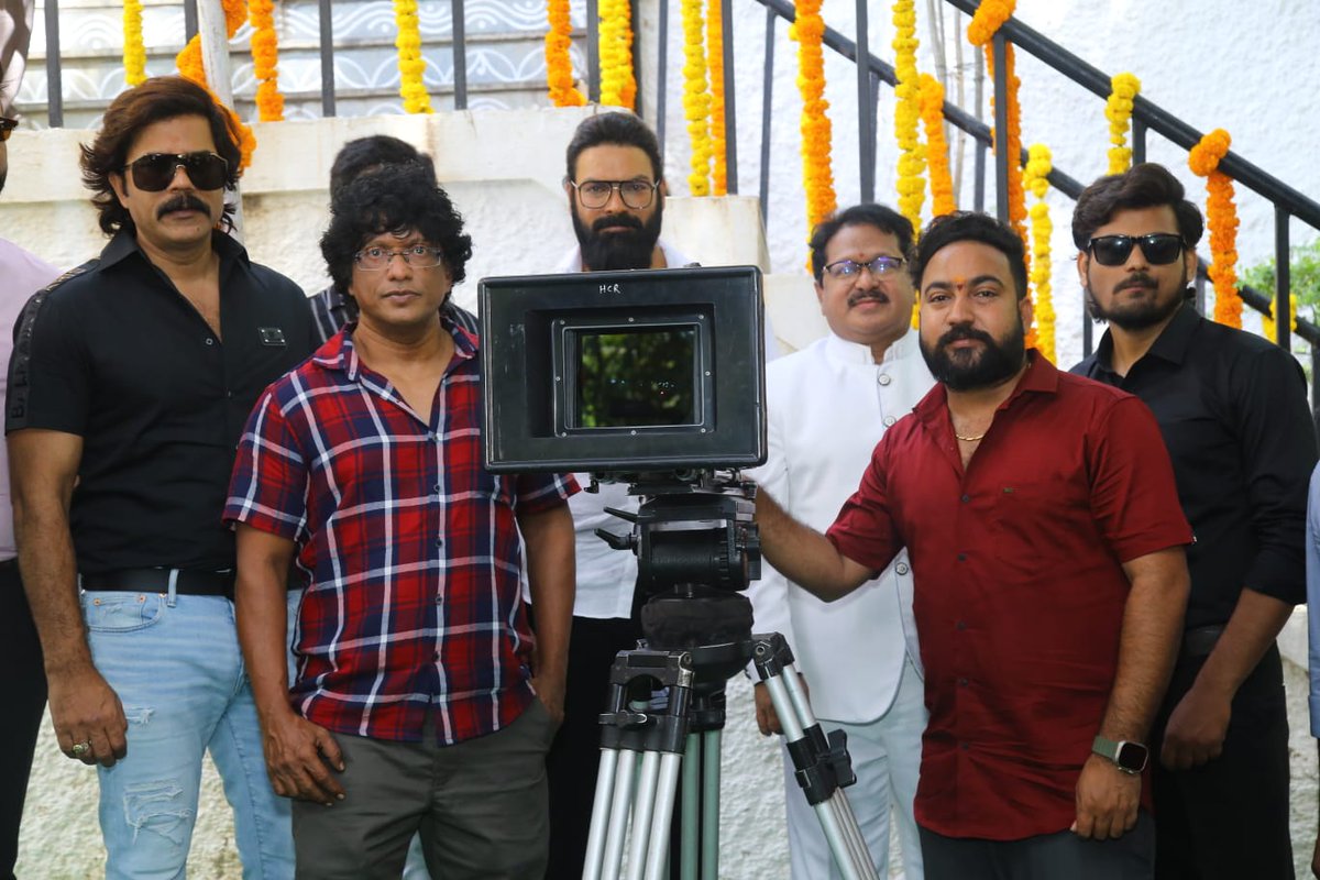 santoshamsuresh's tweet photo. Lights, camera, action!
The stage is set for the spectacular opening ceremony of 'Indrajalam'! Get ready to witness a visual extravaganza that will leave you spellbound.🔥🔥
@9indraseba
#Indrasena #jaikrish
#Amarkumar #Nikil #Chanti #MMKumar
#IndrajalamMovie #GrandOpening #VisualExtravaganza" @santoshamsuresh