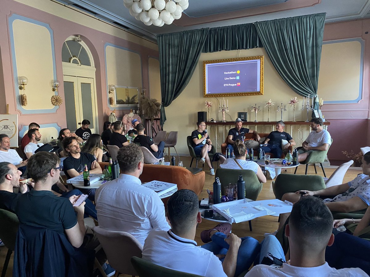 The meetup was a part of #BlockSplit4, and just like the conference itself - the Starknet Meetup was a blast! 💥 🔥 

And together with @0xevolve @0xmattegoat @Beler @bjnpck @edisinovcic 
it was a full heart & a full house 💙 🏠 ✨ 

buff.ly/460kgrv