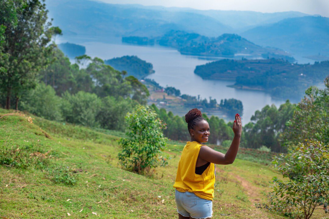 AmiaPamela's tweet photo. Let’s go explore Lake Bunyonyi on 30th June. 
It will be a 3 days excursion ( fun packed)
For Shs 500,000.
👉: Ziplinning
👉: Boat cruise
👉: Meals and accomodation
👉: Tranport 
👉 Nature &amp; Community visits
#KaribuTravels #ExploreUganda
@KaribuTravel https://t.co/YznwoX8r9Y
