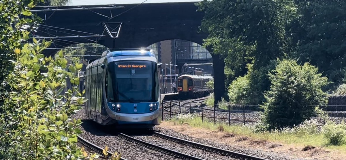PlatformEdge1's tweet image. The best thing about this spot is that you can get a tram and train in the same shot!

Tram 42 departs The Hawthorns whilst a class 172 stands at The Hawthorns #Class172
