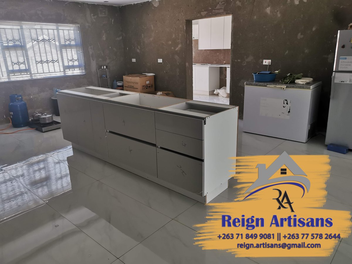 reign_artisans's tweet photo. Introducing the heart of every culinary masterpiece - our latest kitchen island with a built-in stove! 
📷/📷: +263 71 849 9081
📷: +263 77 578 2644
📷: reign.aritsans@gmail.com
Mai Titi #TikTokThatsHau WhatsApp #earthquake The Rock Ghost Lady Stellenbosch https://t.co/8GBmdeDApb
