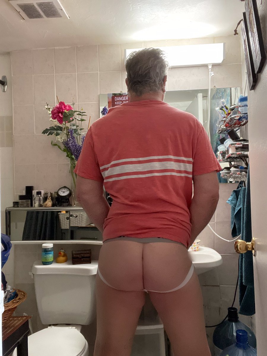 TadMoore8what's tweet photo. #HappyHumpDay #booty #barehumps #cumdump #dumptruck #dumper #gayaf #happinessisastuffedbutt #TeamVers https://t.co/75arsG9jw1