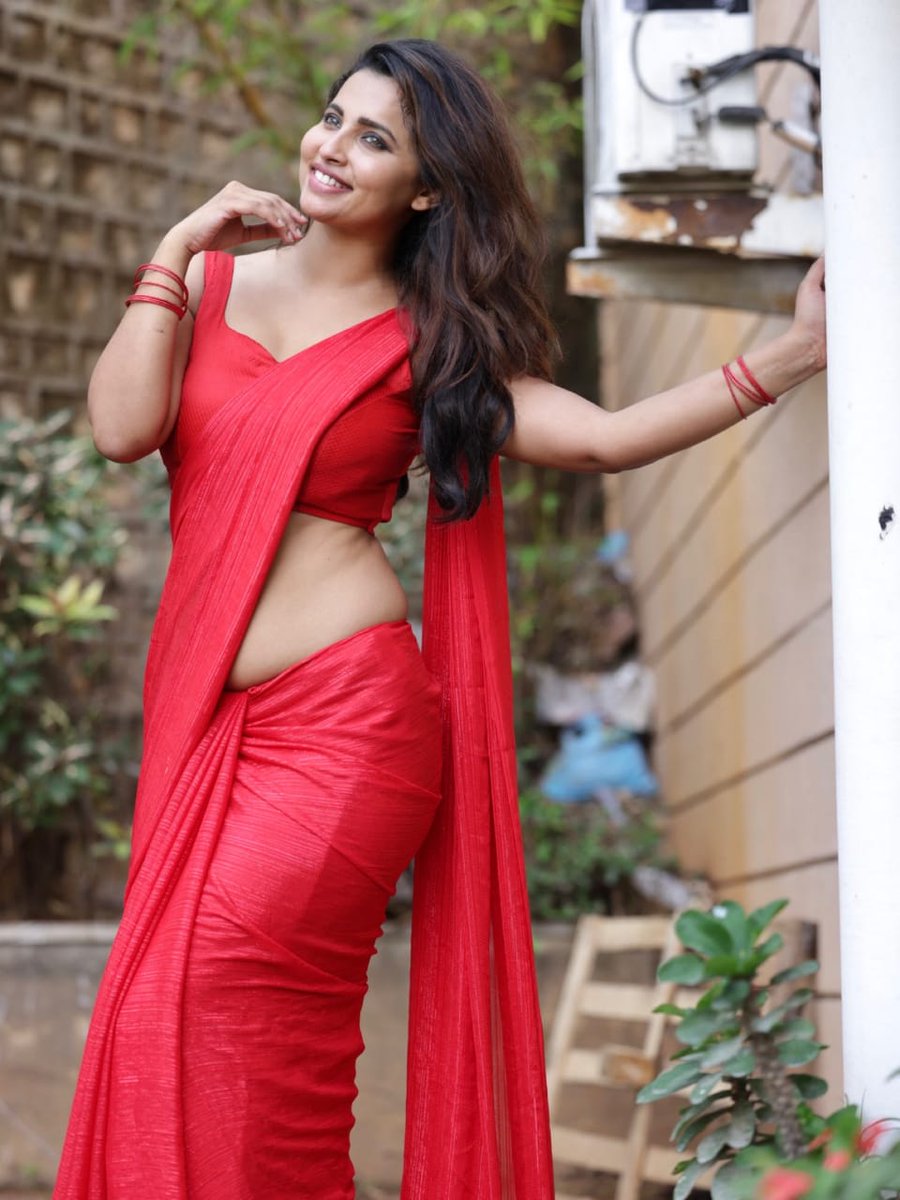 ibrahim_Ajay's tweet photo. @AnickaVikramman strikes a gorgeous of stunning poses in ravishing pictures from her latest photoshoot.

 @Pro_Velu

#Anickavikramman https://t.co/gs1vMKvSY3