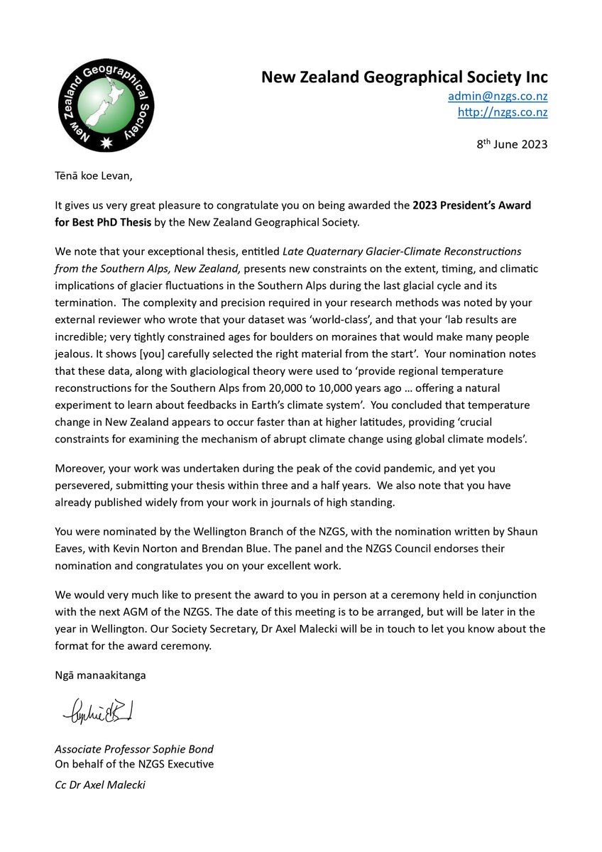 I was thrilled on being awarded the 2023 President’s Award for Best PhD Thesis by the New Zealand Geographical Society. I could not achieve this without my amazing supervisors @GIShaun Kevin Norton and <a href="/AMacGlac/">Andrew Mackintosh ❄️</a> and many others for all the support I've received along the way 🙏💟