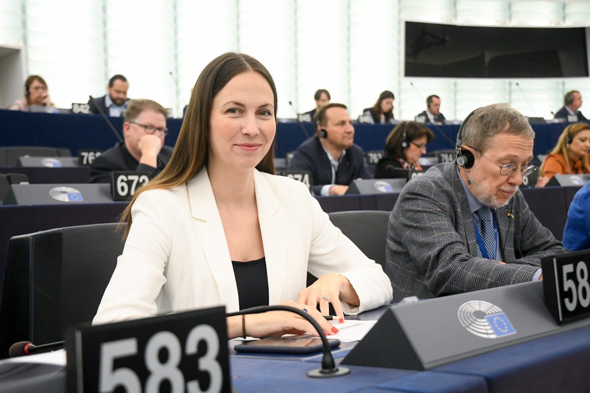 Eva Maydell (Paunova) (@evamaydell) on Twitter photo The #AI Act was just voted & adopted by <a href="/Europarl_EN/">European Parliament</a>! ✅
This is a landmark first step towards the development of AI according to our democratic values.
As <a href="/EP_Industry/">ITRE Committee Press</a> Rapporteur, proud to see the balance we have achieved between risk & innovation.
The work continues. 💪 The #AI Act was just voted & adopted by <a href="/Europarl_EN/">European Parliament</a>! ✅
This is a landmark first step towards the development of AI according to our democratic values.
As <a href="/EP_Industry/">ITRE Committee Press</a> Rapporteur, proud to see the balance we have achieved between risk & innovation.
The work continues. 💪