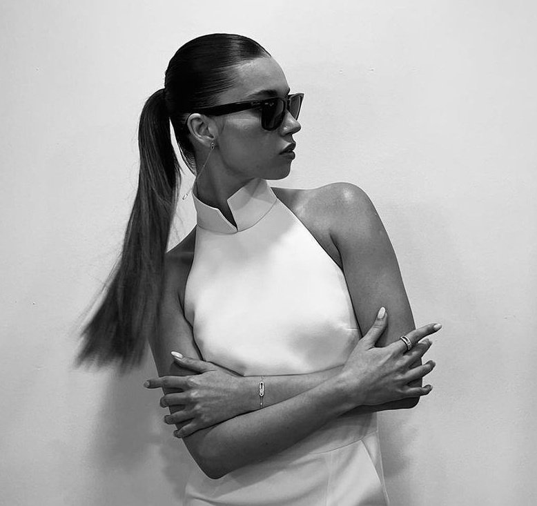 bu şey değil mi ya siz kudurmaya ben başarmaya devam pozu👸🏼💅🏻