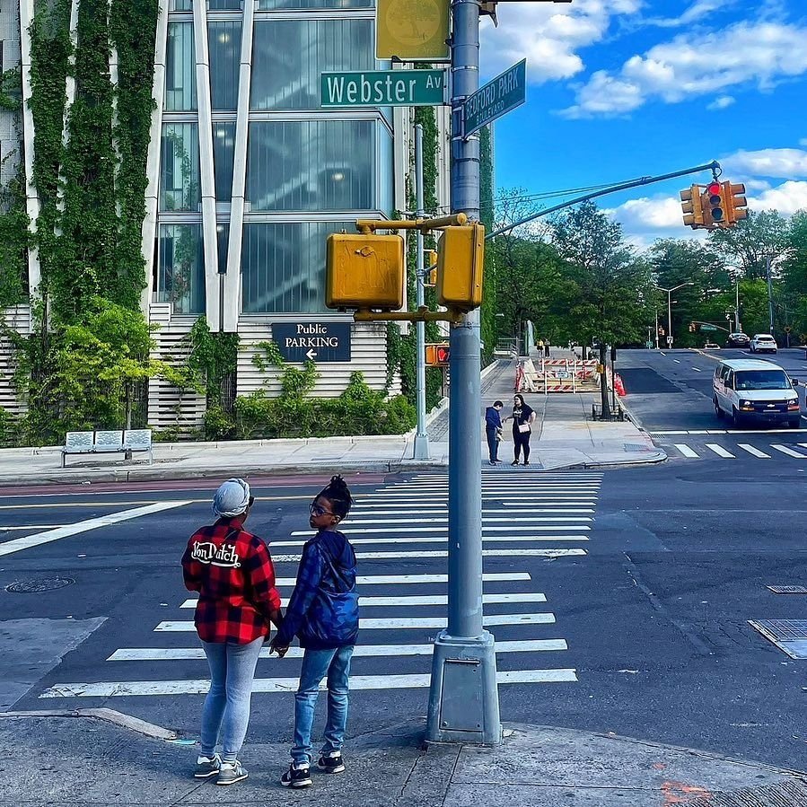 fromTheBronx's tweet photo. Webster Ave & Bedford Park Blvd. The Bronx, USA. PHOTO: Instagram Account @ breathelivelove22 at https://t.co/9GamnpVn41
.
.
.
#regram #thebronx #bronx #fromthebronx #fromthebronxtotheworld #thebronxdoesitbetter #nyctourism #whatsgoodnyc #websterave #bedfordparkblvd https://t.co/xBFt5T3RRn