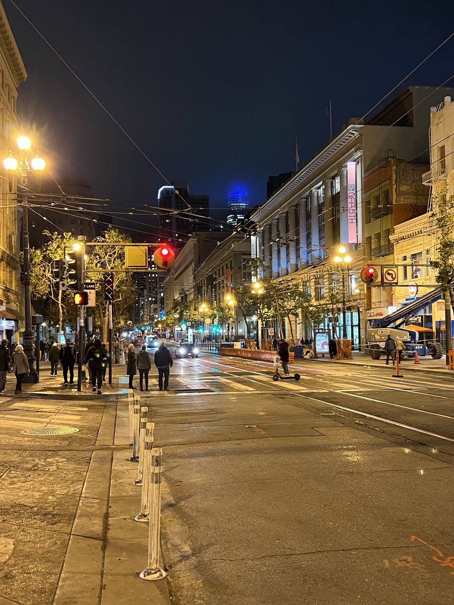 mknz's tweet photo. #hellzone, San Francisco, CA https://t.co/9SxtJ1mCiK