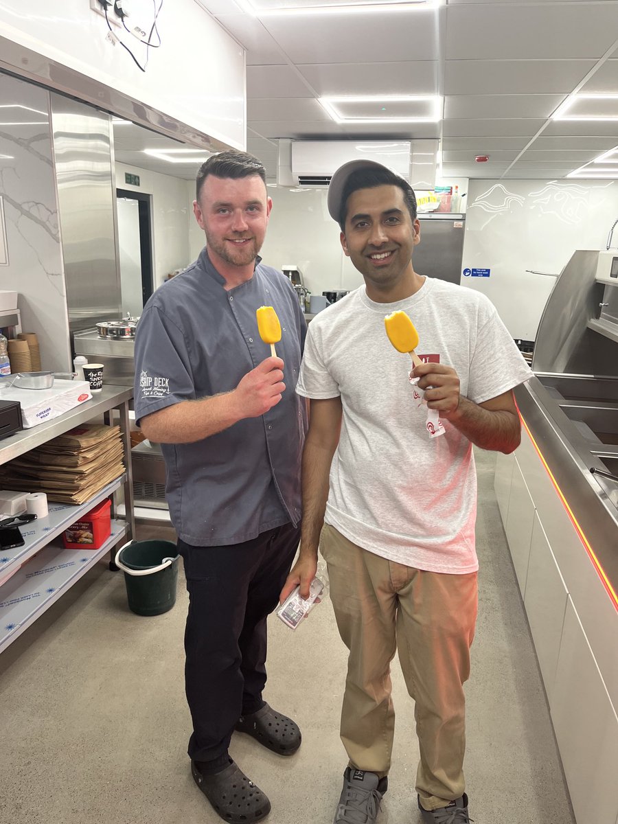 s_parso's tweet photo. Proud moment being part of this team tonight. #openingnight #GoldenTicket
5 course taster menu for 50 lucky ticket holders. Wishing Zohaib Hussain a huge amount of success with the new shop and KFE Ltd range. Pleasure working alongside Ryan Hughes also 👏🏻👏🏻 https://t.co/ae5BH1WLs1