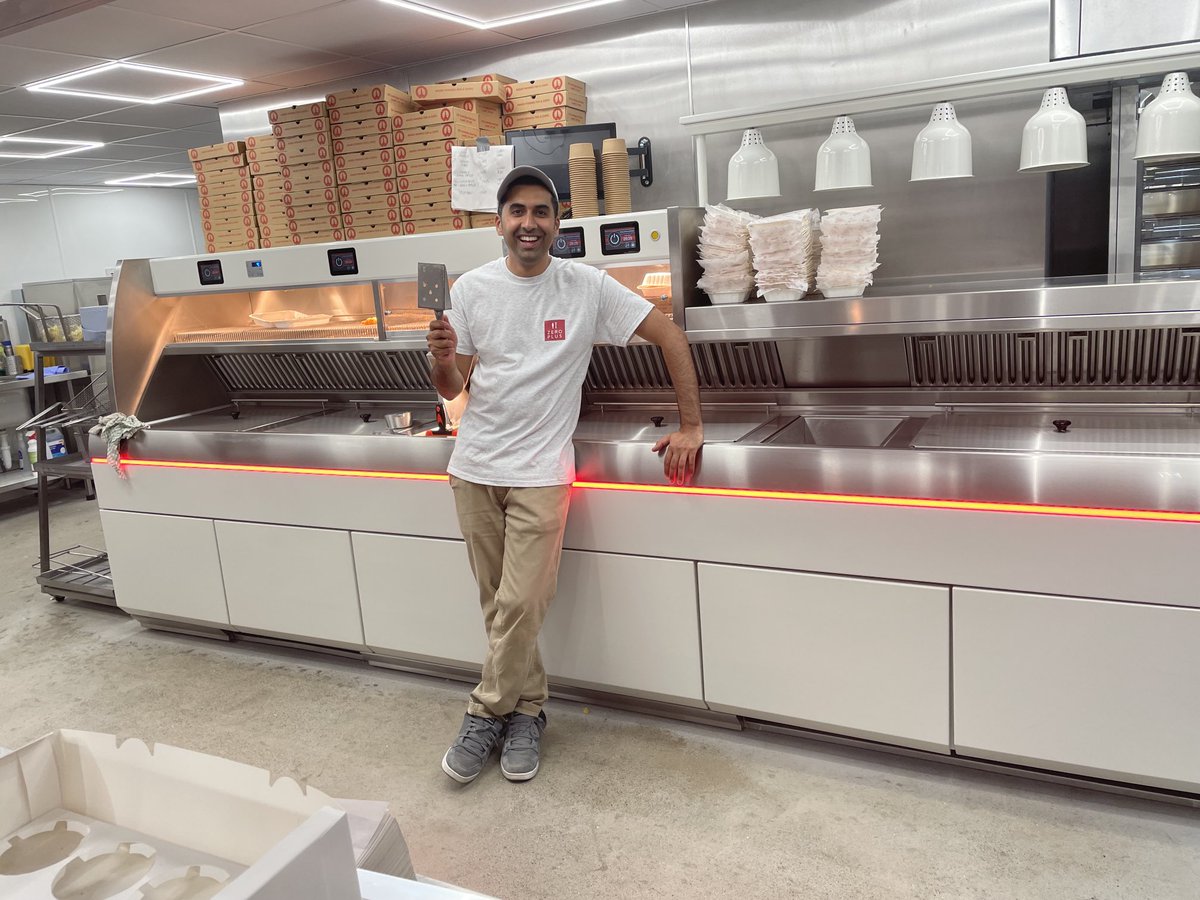 s_parso's tweet photo. Proud moment being part of this team tonight. #openingnight #GoldenTicket
5 course taster menu for 50 lucky ticket holders. Wishing Zohaib Hussain a huge amount of success with the new shop and KFE Ltd range. Pleasure working alongside Ryan Hughes also 👏🏻👏🏻 https://t.co/ae5BH1WLs1