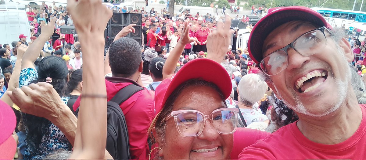 CMcontraloria_'s tweet photo. Felicidades Capitán, gracias por estar siempre del lado correcto de la historia que es junto al Pueblo. https://t.co/qXtOK6xMNH
