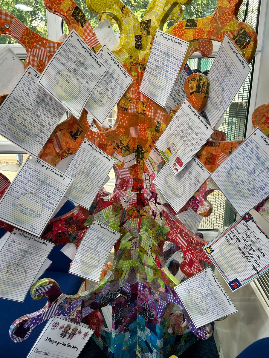 StAnnsRainhill's tweet photo. Next time you are in the school entrance, take a minute to read prayers the children wrote on our Coronation Celebration Day. #ChristianValues #Coronation #PrayerTree @the3saints @NW_LP https://t.co/SzvMIxruen